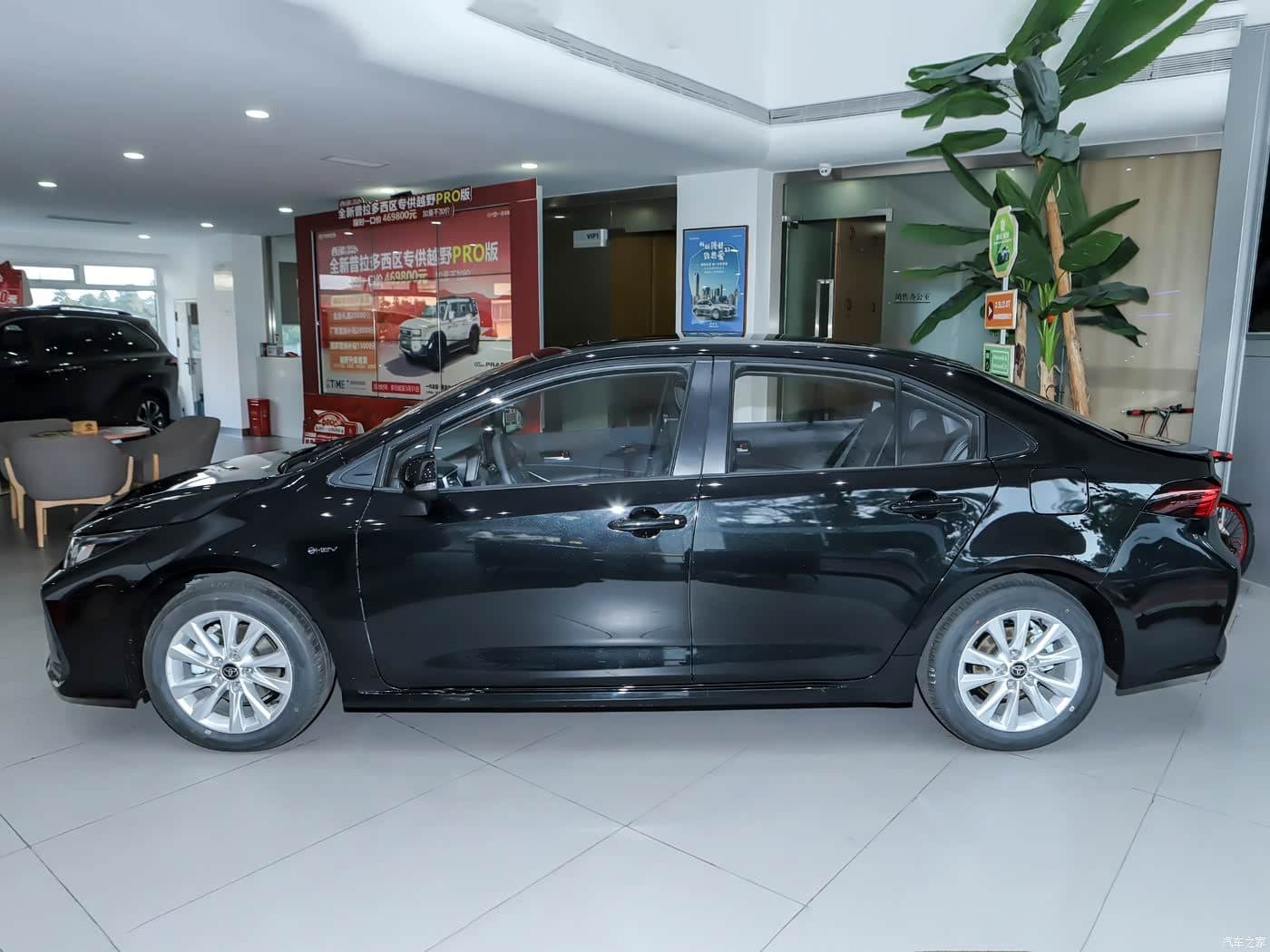 Profil de la Toyota Corolla Hybride 2024
